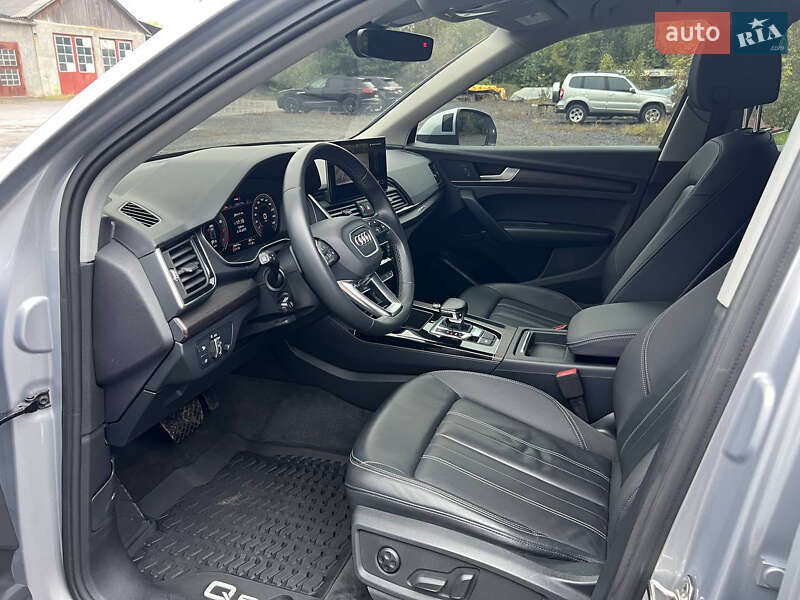 Внедорожник / Кроссовер Audi Q5 2021 в Киеве