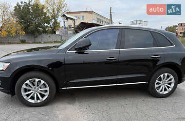 Внедорожник / Кроссовер Audi Q5 2016 в 