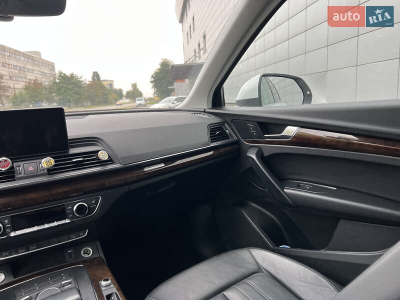 Внедорожник / Кроссовер Audi Q5 2019 в Киеве