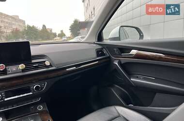 Внедорожник / Кроссовер Audi Q5 2019 в 