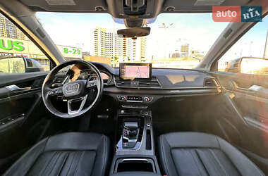 Внедорожник / Кроссовер Audi Q5 2022 в 