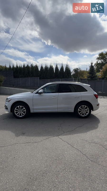 Внедорожник / Кроссовер Audi Q5 2015 в Днепре