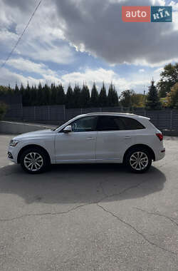 Внедорожник / Кроссовер Audi Q5 2015 в 