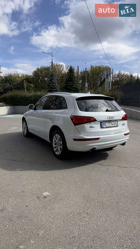 Внедорожник / Кроссовер Audi Q5 2015 в Днепре