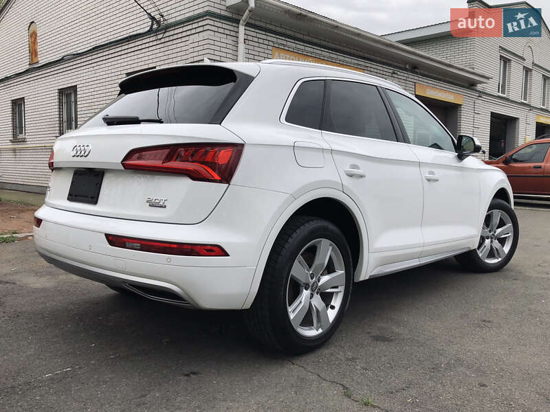 Внедорожник / Кроссовер Audi Q5 2018 в Ирпене