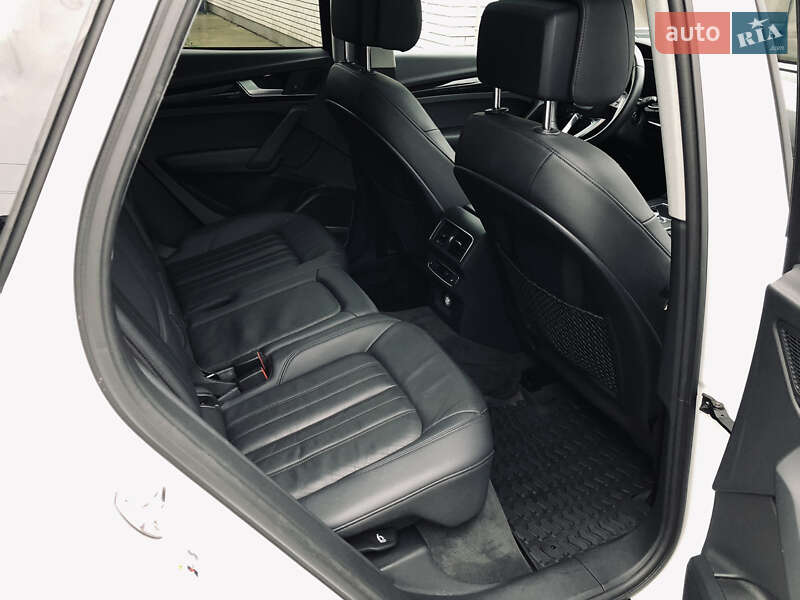 Внедорожник / Кроссовер Audi Q5 2018 в Ирпене