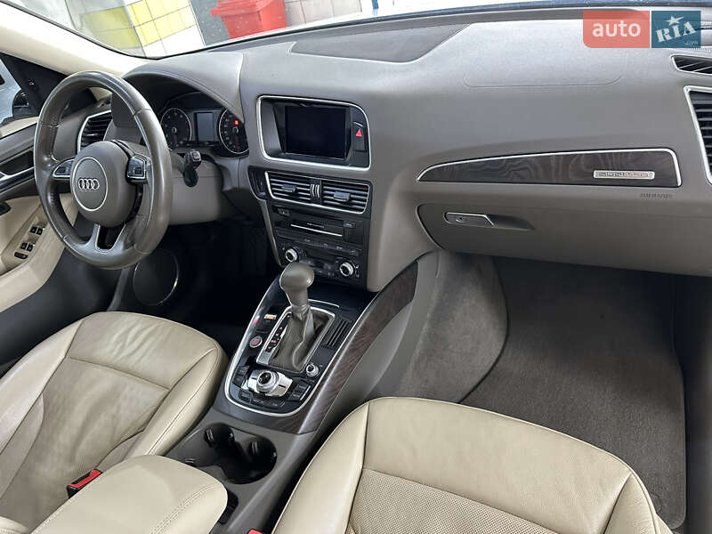 Внедорожник / Кроссовер Audi Q5 2015 в Киеве