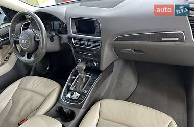 Внедорожник / Кроссовер Audi Q5 2015 в 