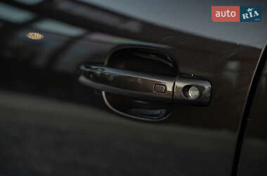 Внедорожник / Кроссовер Audi Q5 2011 в 