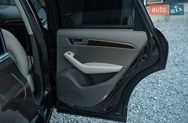 Внедорожник / Кроссовер Audi Q5 2011 в 