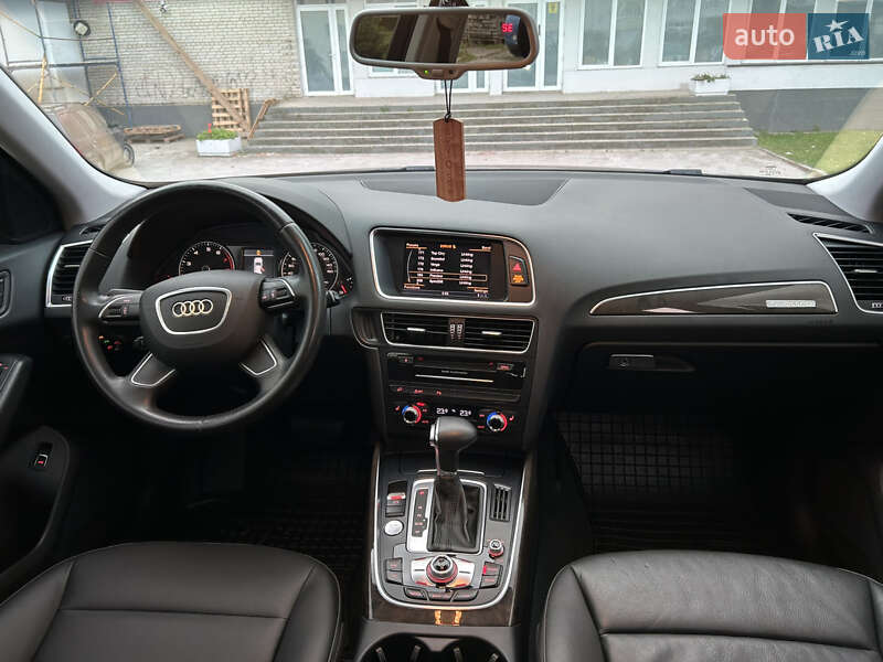 Внедорожник / Кроссовер Audi Q5 2014 в Самборе