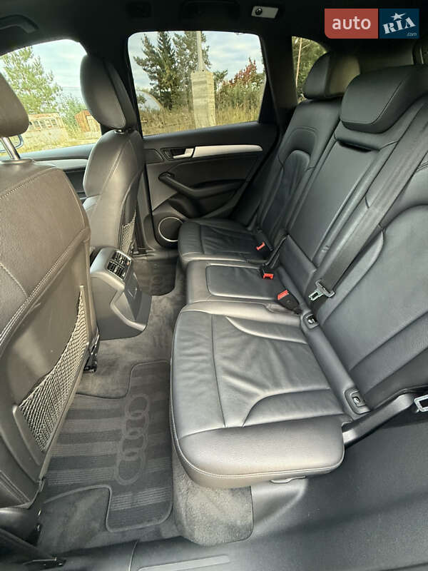 Внедорожник / Кроссовер Audi Q5 2016 в Львове