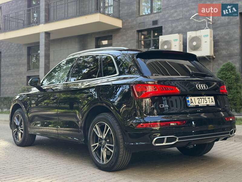 Внедорожник / Кроссовер Audi Q5 2020 в Броварах