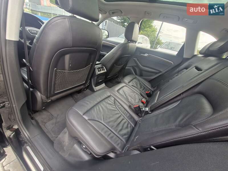 Внедорожник / Кроссовер Audi Q5 2014 в Ужгороде