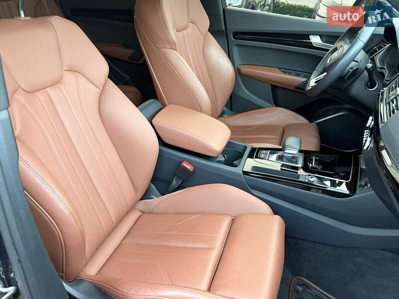 Внедорожник / Кроссовер Audi Q5 2023 в Киеве