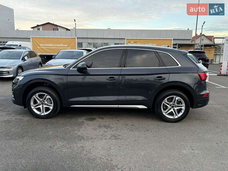 Внедорожник / Кроссовер Audi Q5 2023 в Киеве