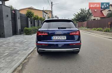 Внедорожник / Кроссовер Audi Q5 2018 в 