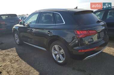 Внедорожник / Кроссовер Audi Q5 2018 в 