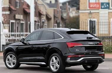 Внедорожник / Кроссовер Audi Q5 2021 в 