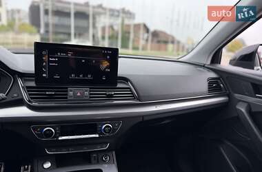 Внедорожник / Кроссовер Audi Q5 2021 в 