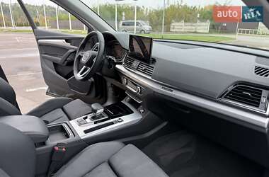 Внедорожник / Кроссовер Audi Q5 2021 в 