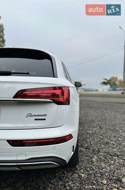Внедорожник / Кроссовер Audi Q5 2021 в 