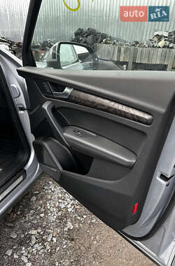 Позашляховик / Кросовер Audi Q5 2020 в 