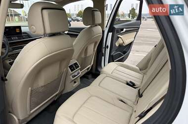 Внедорожник / Кроссовер Audi Q5 2018 в 