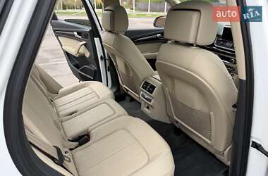 Внедорожник / Кроссовер Audi Q5 2018 в 