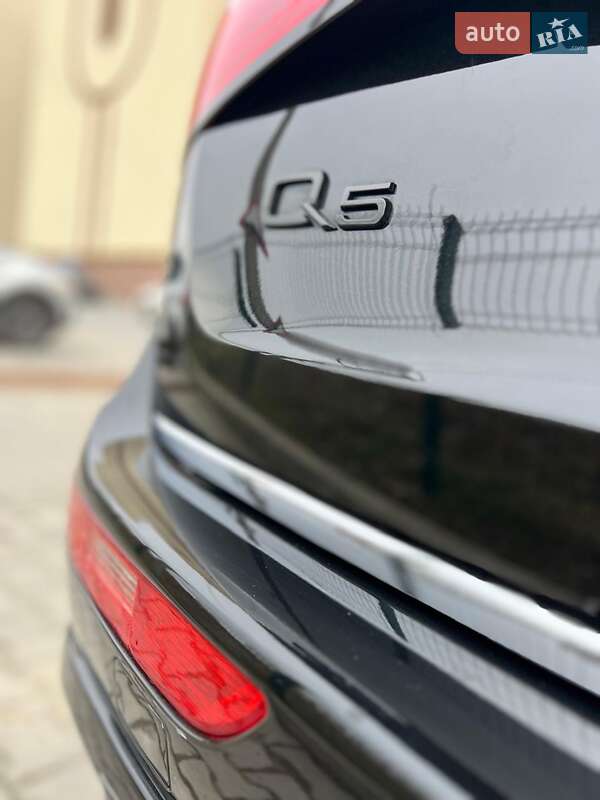 Позашляховик / Кросовер Audi Q5 2015 в Києві
