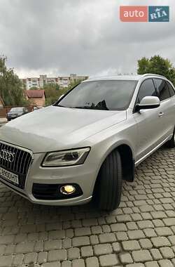 Внедорожник / Кроссовер Audi Q5 2012 в 