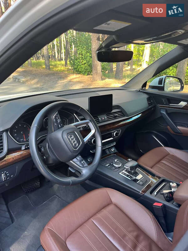 Внедорожник / Кроссовер Audi Q5 2020 в Черкассах