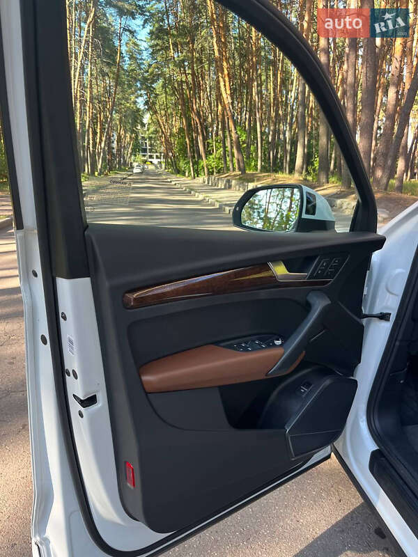 Внедорожник / Кроссовер Audi Q5 2020 в Черкассах