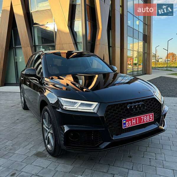 Внедорожник / Кроссовер Audi Q5 2019 в 