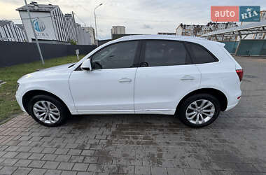 Позашляховик / Кросовер Audi Q5 2016 в 