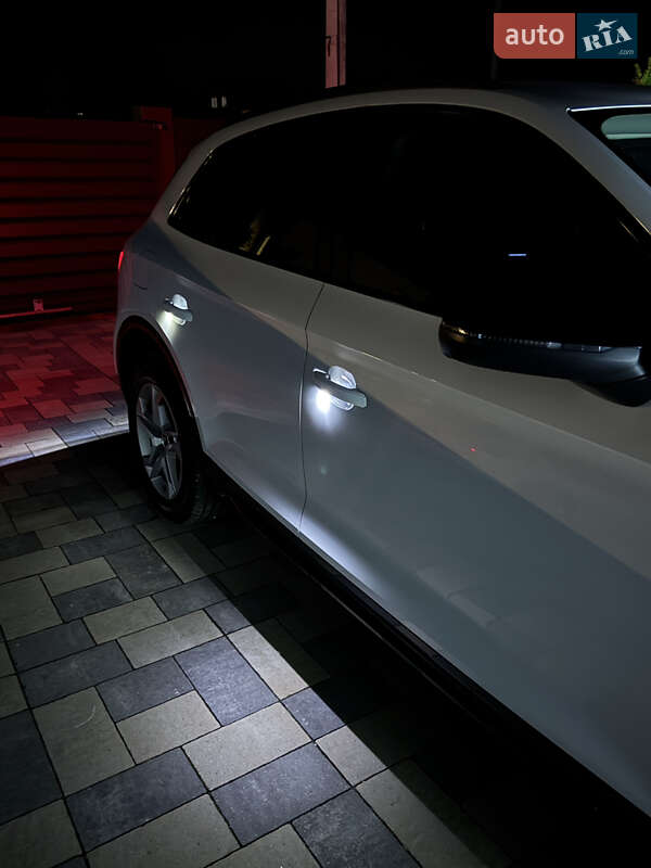 Внедорожник / Кроссовер Audi Q5 2021 в Львове