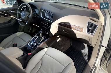 Позашляховик / Кросовер Audi Q5 2015 в 