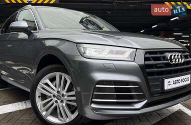 Внедорожник / Кроссовер Audi Q5 2018 в 