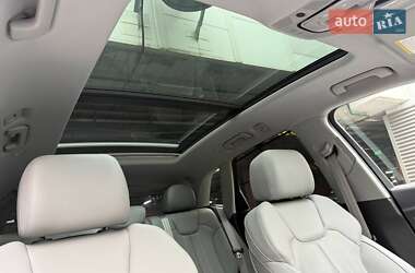 Внедорожник / Кроссовер Audi Q5 2018 в 