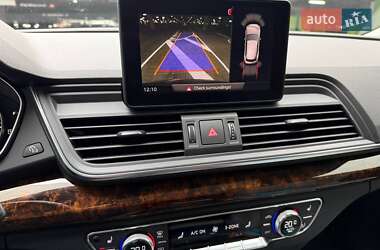 Внедорожник / Кроссовер Audi Q5 2018 в 