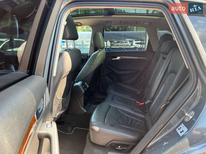 Позашляховик / Кросовер Audi Q5 2012 в Києві