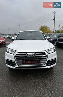 Позашляховик / Кросовер Audi Q5 2018 в Білогородці