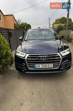 Внедорожник / Кроссовер Audi Q5 2017 в Близнюках