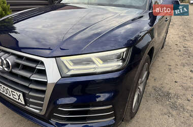 Внедорожник / Кроссовер Audi Q5 2017 в 