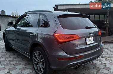 Внедорожник / Кроссовер Audi Q5 2015 в 