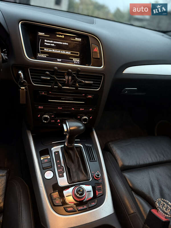 Внедорожник / Кроссовер Audi Q5 2015 в Днепре