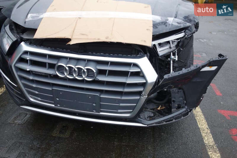 Позашляховик / Кросовер Audi Q5 2017 в Львові