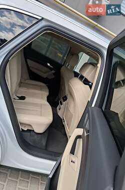Позашляховик / Кросовер Audi Q5 2021 в 