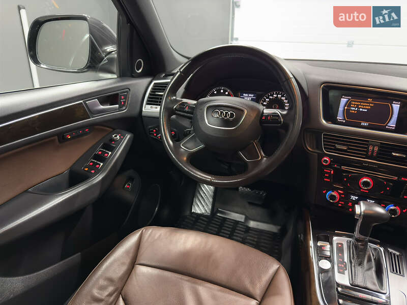 Позашляховик / Кросовер Audi Q5 2014 в Вараші