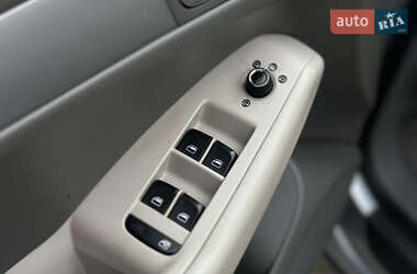 Внедорожник / Кроссовер Audi Q5 2011 в 